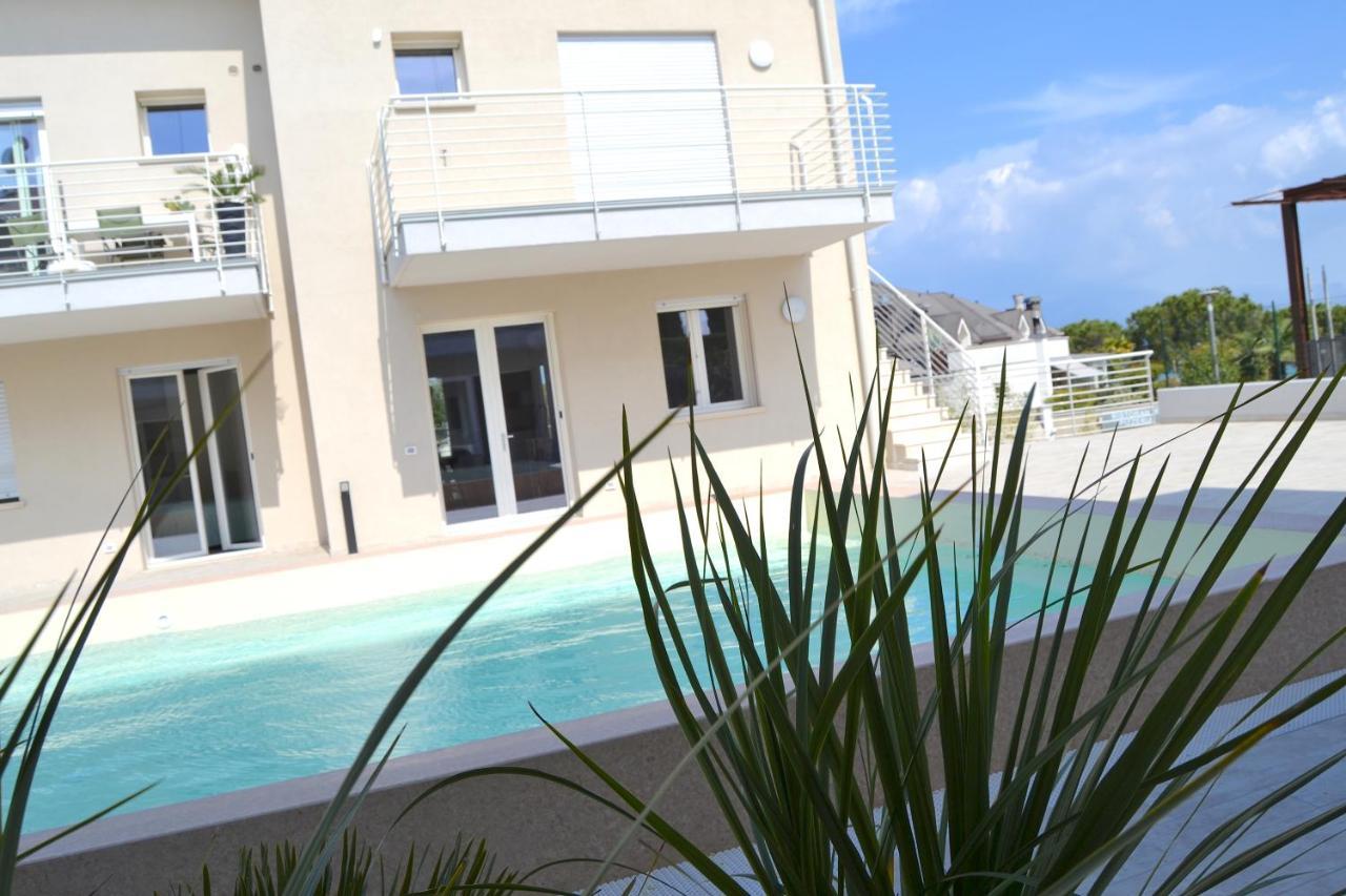 Zen Ar Holiday-Home Пескьера-дель-Гарда Экстерьер фото